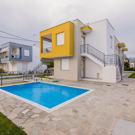 Danai Residential Complex Ofrinion Exterior photo