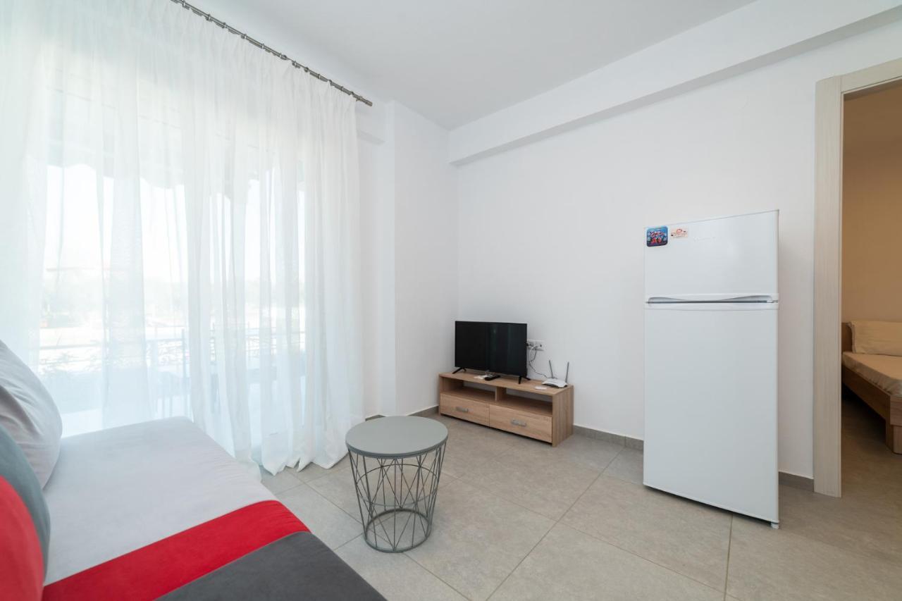 Danai Residential Complex Ofrinion Exterior photo